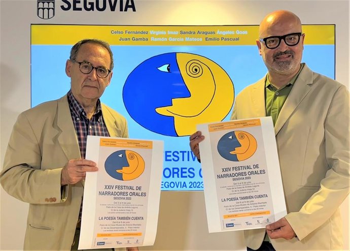 Juan Carlos Monroy (D) e Ignacio Sanz (I) en la presentación del festival de Narradores Orales.