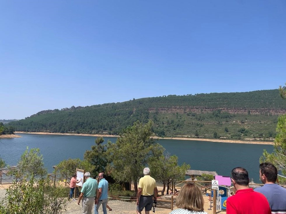 Embalse de Cancho del Fresno en Cañamero, primera Bandera azul de la provincia de Cáceres