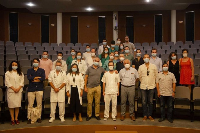 El Hospital Juan Ramón Jiménez concluye el foro científico Nuevos horizontes en el tratamiento de las arritmias con el prestigioso doctor Brugada.