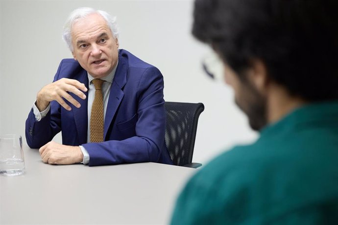 El presidente de la Confederación Empresarial de Madrid-CEOE, durante una entrevista para Europa Press.