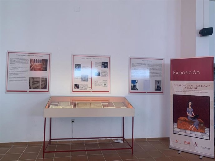 La exposición 'Del arca de las tres llaves a la nube' llega a Herguijuela (Cáceres)