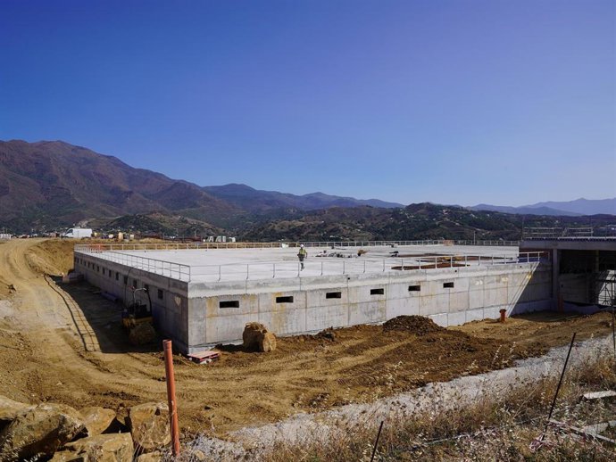 Las obras del nuevo depósito de agua en Las Mesas de Estepona entran en su recta final