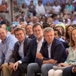 Archivo - Arquivo - Alberto Núñez Feijóo e Mariano Rajoy, custodiados por Tellado (esquerda) e Alfonso Rueda e Ana Pastor (dereita) no mitin do 10 de setembro de 2016 , no marco da campaña das eleccións xerais