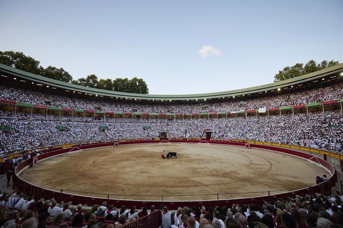 Imagen de una corrida de toros en Pamplona