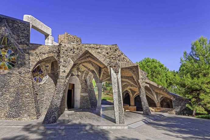 Archivo - Arxivo - Cripta Güell