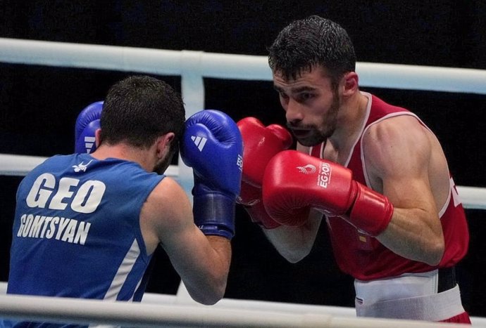 El boxeador español José Quiles, durante un combate.