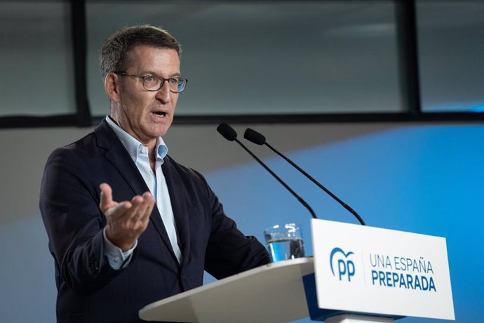 El presidente del PP, Alberto Núñez Feijóo, interviene durante un acto sectorial del Partido Popular sobre economía, en Casa Seat, a 26 de junio de 2023, en Barcelona, Catalunya (España).