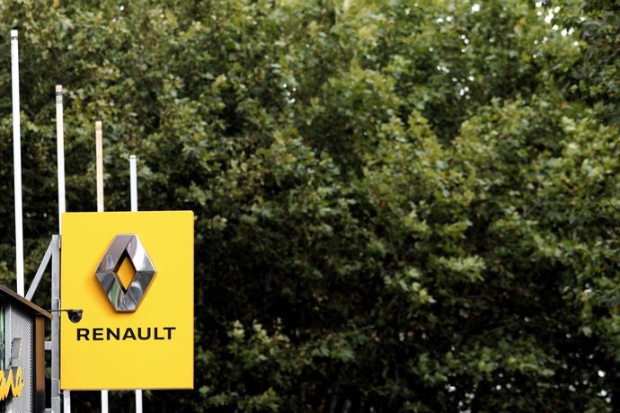 Archivo - Logo de Renault en un concesionario 