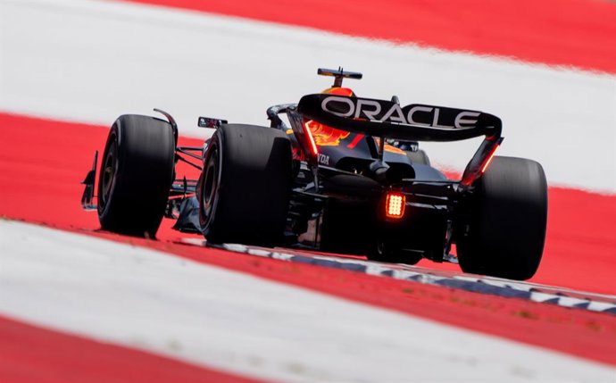30 June 2023, Austria, Spielberg: Dutch Formula One driver Max Verstappen of Team Oracle Red Bull drives during the first free practice session at the Austrian Grand Prix, which will be held on 2 July 2023. Photo: Georg Hochmuth/APA/dpa