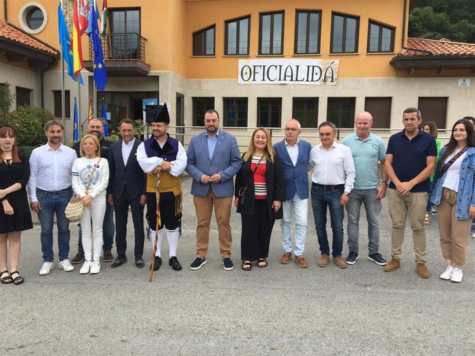 Adrián Barbón en Bimenes.