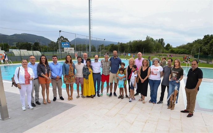 Inauguración de las piscinas de  Torrelavega