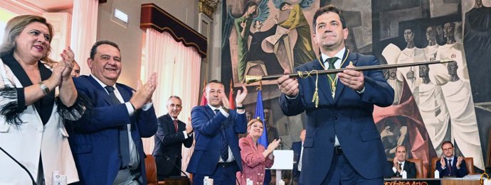 Miguel Ángel Valverde es desde este mediodía el nuevo presidente de la Diputación de Ciudad Real.