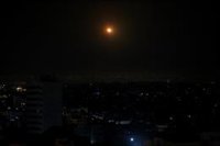 Un misil de defensa aérea sirio explota en el aire camino a Israel