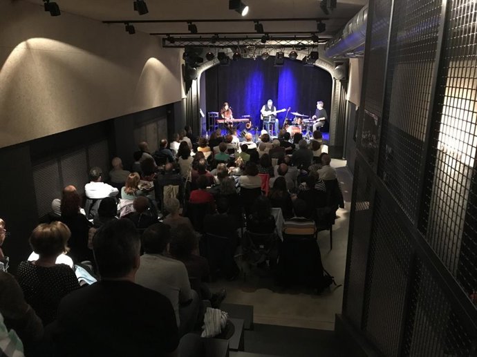 Archivo - Actuación en Sala Negra