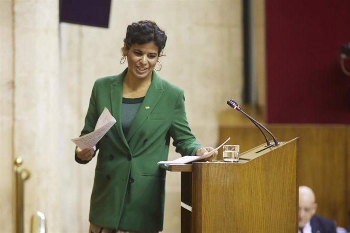 Archivo - Teresa Rodríguez, de Adelante Andalucía, en una foto de archivo en su etapa en el Parlamento andaluz. 