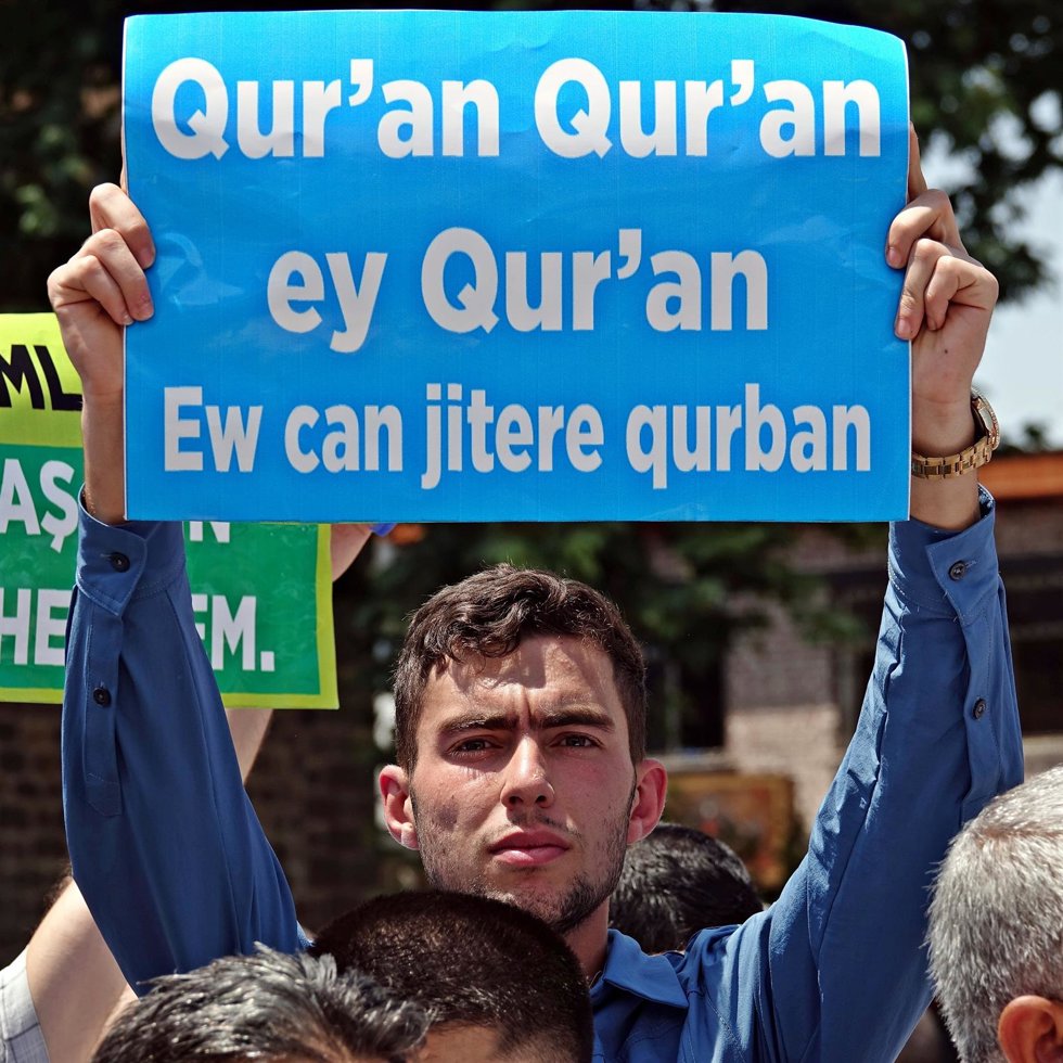 Protesta contra la quema del Corán en Diyarbakir, Turquía