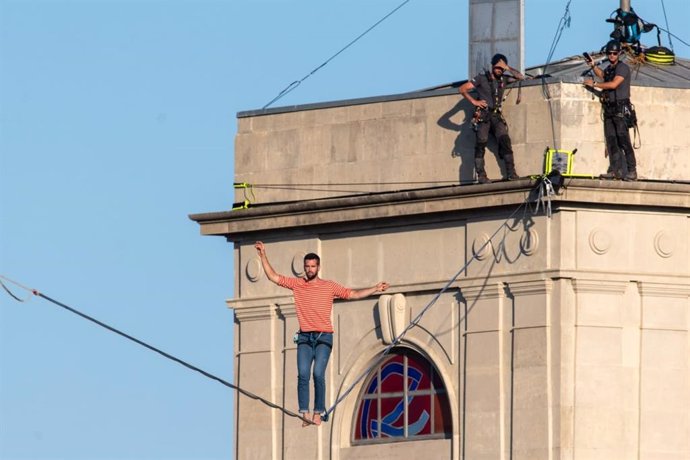 El funambulista francs Nathan Paulin