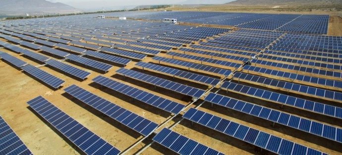 Archivo -    La compañía española productora de energía a partir de fuentes renovables Grenergy ha cerrado un acuerdo de financiación de tres nuevas plantas solares en Chile con la Corporación Interamericana para el Financiamiento de Infraestructuras (C