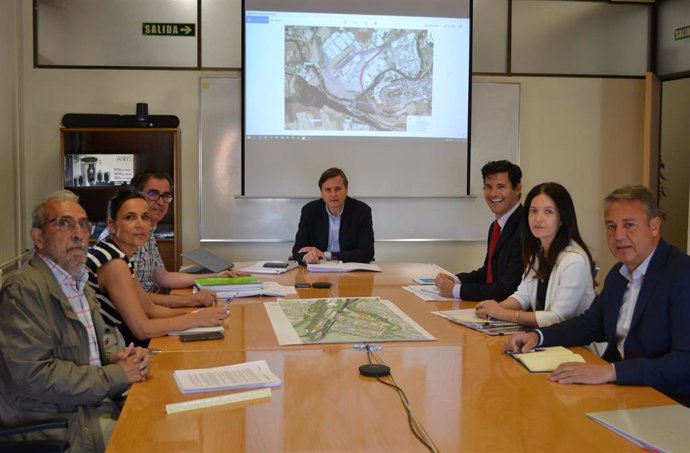 Imagen de los participantes en la reunión