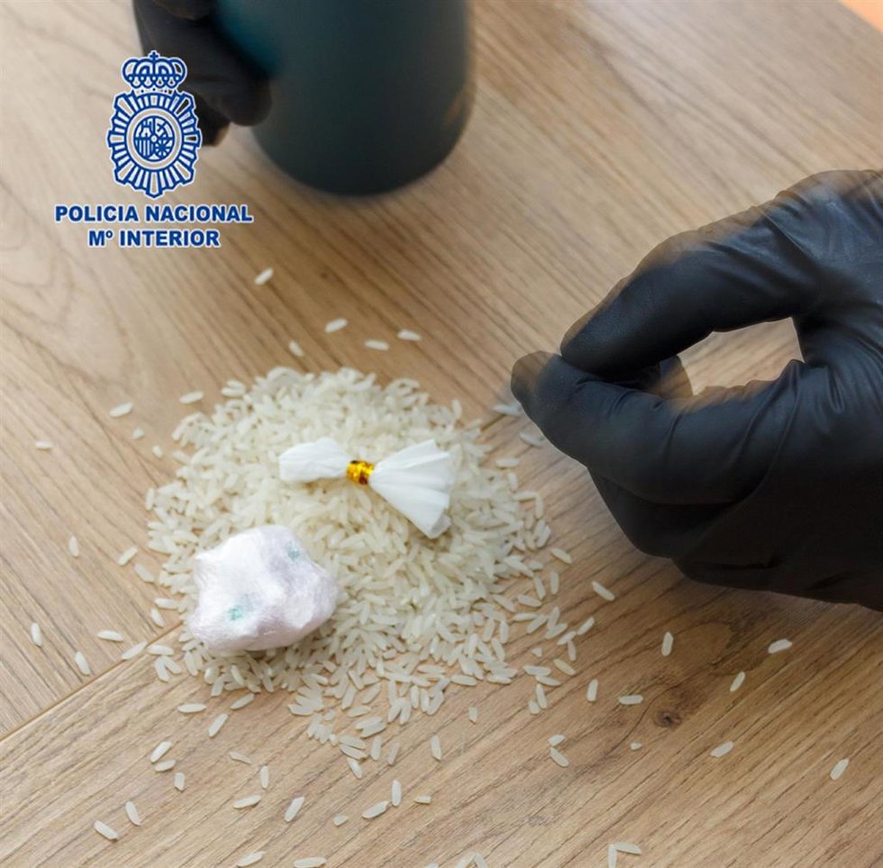 Imagen de la droga intervenida durante la operación