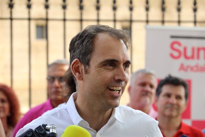 El coordinador de IU Andalucía y candidato al Congreso por Málaga en las elecciones de 23 de julio, Toni Valero, en una imagen de archivo.