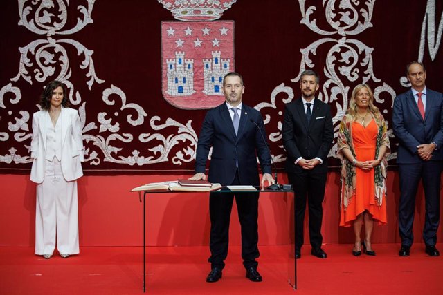 El consejero de Cultura, Turismo y Deporte en la presentación del Festival de Otoño