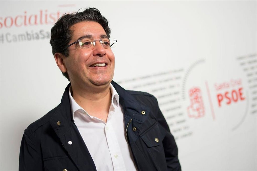 Archivo - Pedro Martín revalida como secretario general del PSOE de Tenerife