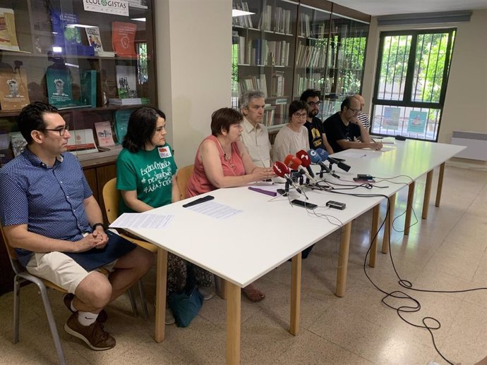 Representantes de asociaciones que han presentado sugerencias a la derogación de la ordenanza de tráfico y carriles bici de Valladolid.