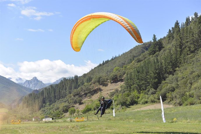 I Concentración de Parapente ADN Cantabria Infinita-Año Jubilar en Liébana