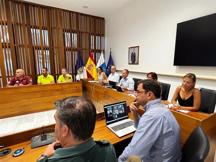 El presidente del Cabildo de La Palma, Sergio Rodríguez, preside una nueva sesión del Peinpal