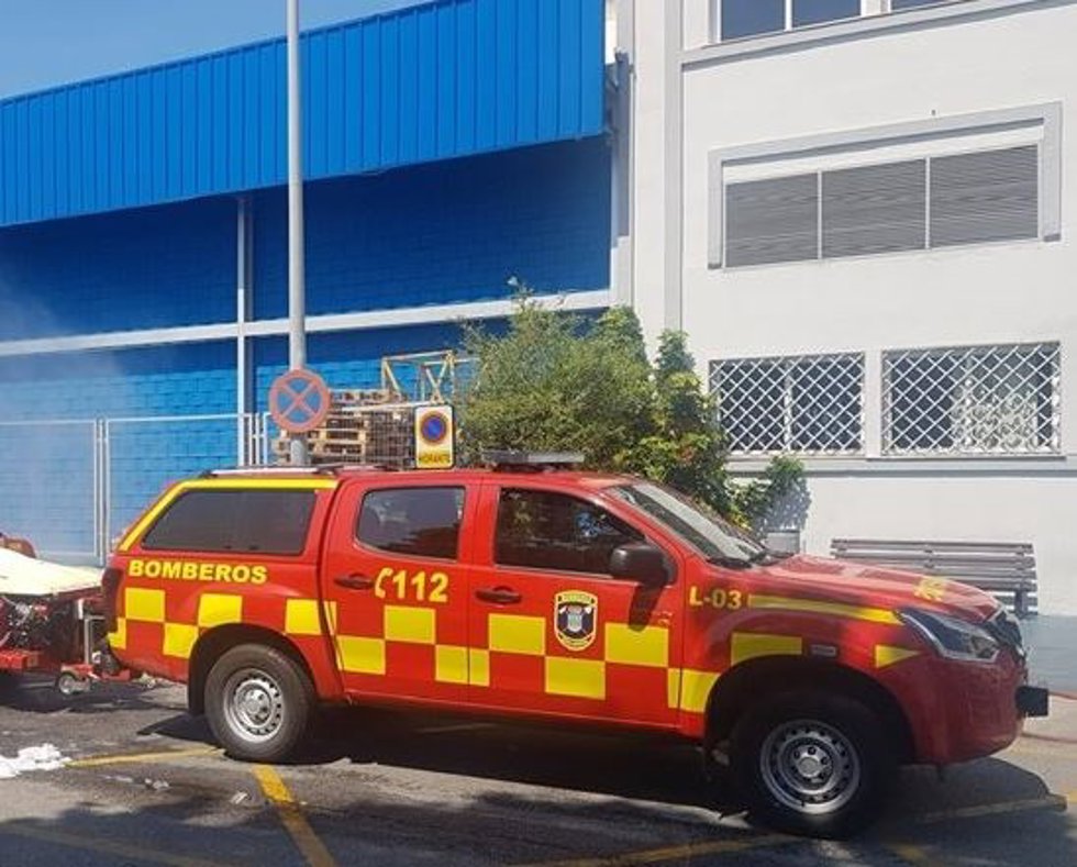 Archivo - Foto de archivo de un vehículo de Bomberos de Benalmádena
