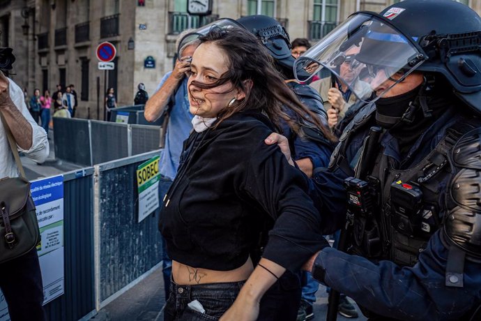 Manifestaciones en Francia por la muerte de un adolescente dutante un control de tráfico