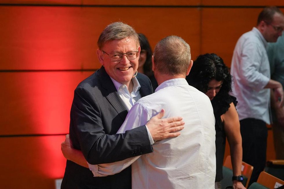 Ximo Puig en la presentación de 'Una idea d'esperana'