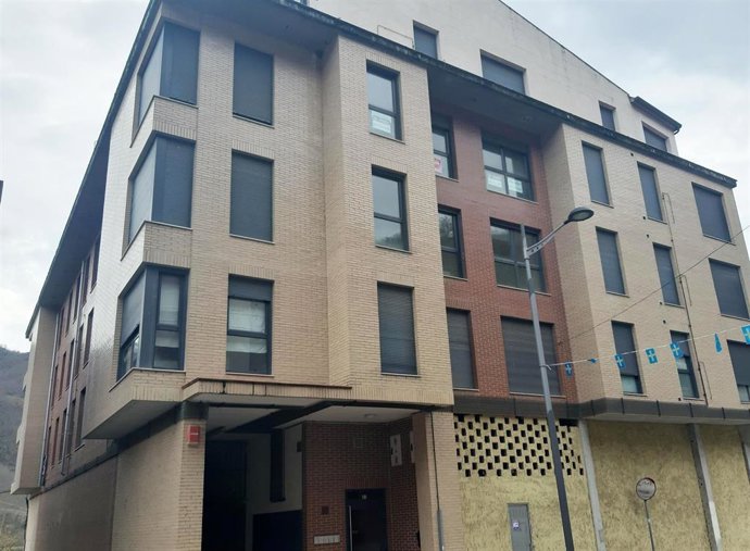 Archivo - Pisos en venta en Aller, Asturias.