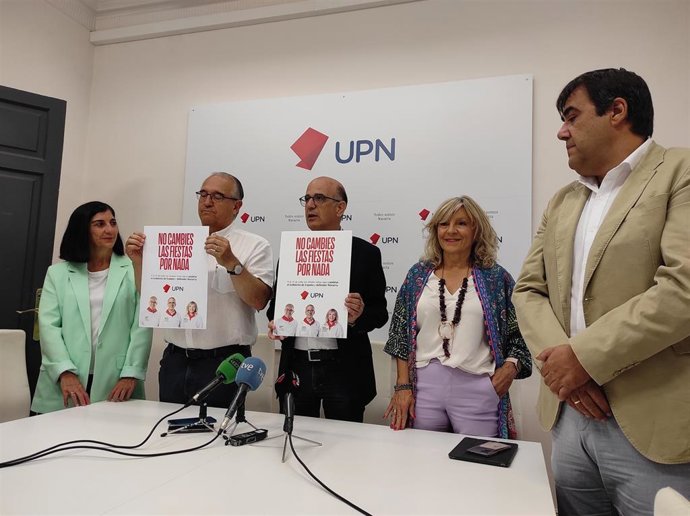 I-D: Merche Añón, Enrique Maya, Alberto Catalán, María Caballero y Mario Fabo, candidatos de UPN a las elecciones generales del 23 de julio.