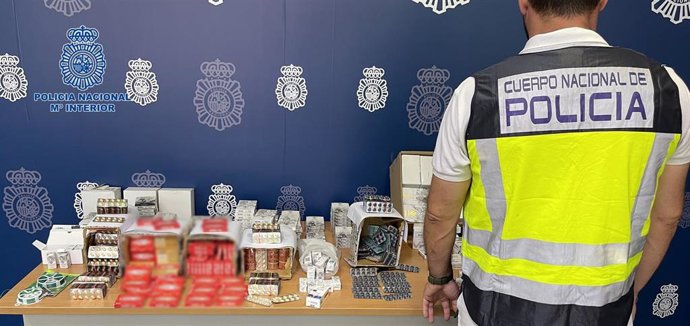 Nota De Prensa: "La Policía Nacional Ha Detenido A Dos Personas Que Distribuían Anabolizantes Por Toda España A Través De Envíos Postales"