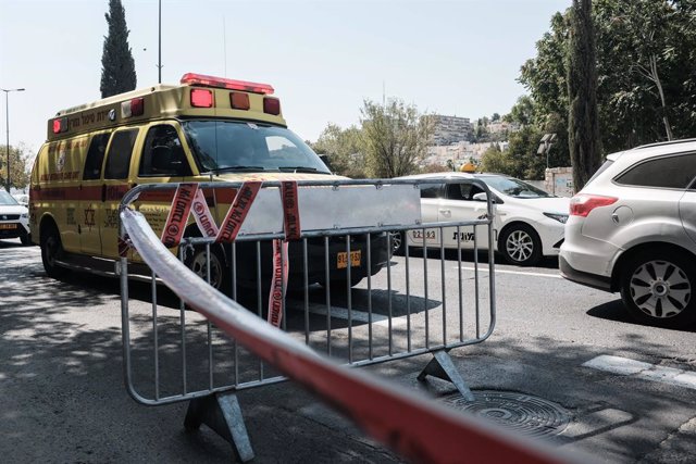 Archivo - Una ambulancia en Jerusalén, Israel