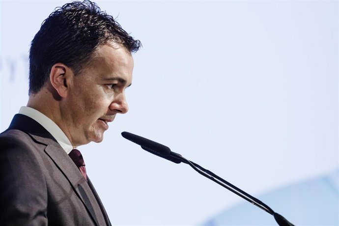 El número uno de la lista del PSOE al Congreso de los Diputados por Tenerife y ministro de Industria, Turismo y Comercio, Héctor Gómez, en Madrid (España). 