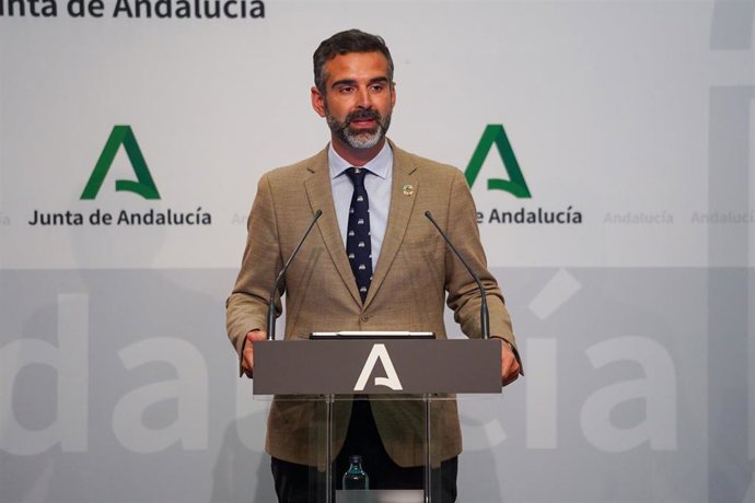 El portavoz del Gobierno andaluz y consejero de consejero de Sostenibilidad, Medio Ambiente y Economía Azul, Ramón  Fernández-Pacheco, este martes