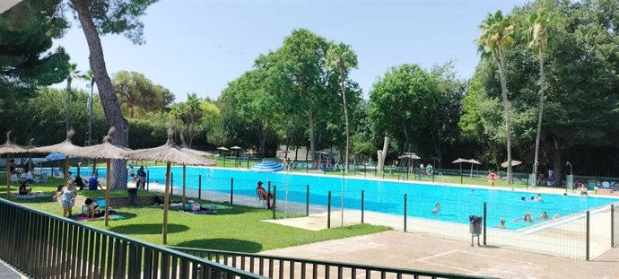 Inicia la temporada de verano de la piscina San Juan de Alcalá de Guadaíra (Sevilla).