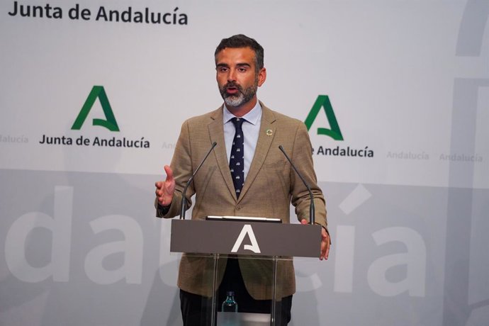 El portavoz del Gobierno andaluz y consejero de consejero de Sostenibilidad, Medio Ambiente y Economía Azul, Ramón  Fernández-Pacheco, este martes