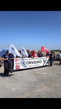 Concentración de la plantilla de la base de Morón