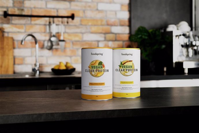 Foodspring lanza su línea Vegan Clear Protein de proteínas veganas para el verano.