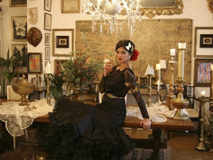 La firma de la diseñadora de Fuengirola es uno de los auténticos iconos de la moda flamenca en Andalucía.