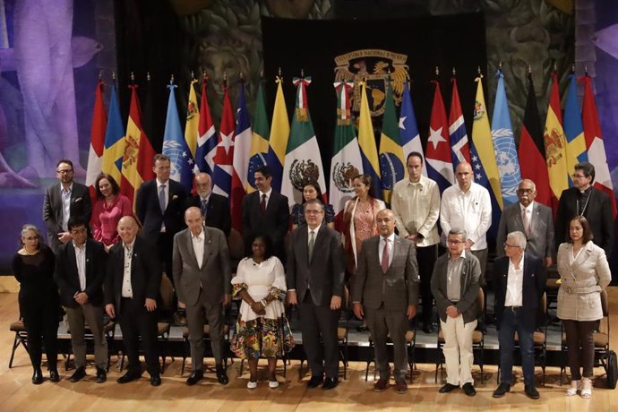 Archivo - Conversaciones de paz en México entre el Gobierno de Colombia y el ELN