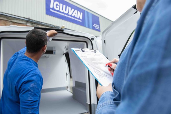 Igluvan.
