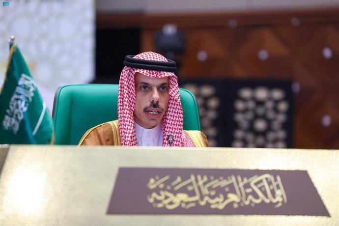Archivo - El ministro de Exteriores de Arabia Saudí, Faisal bin Farhan