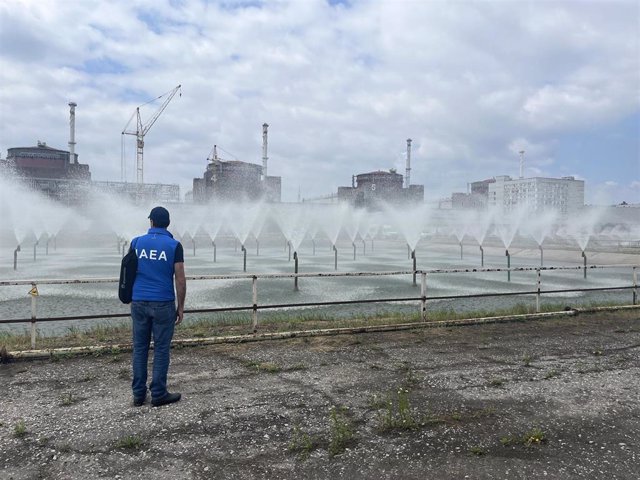 Personal del OIEA visita la central nuclear de Zaporiyia, en Ucrania
