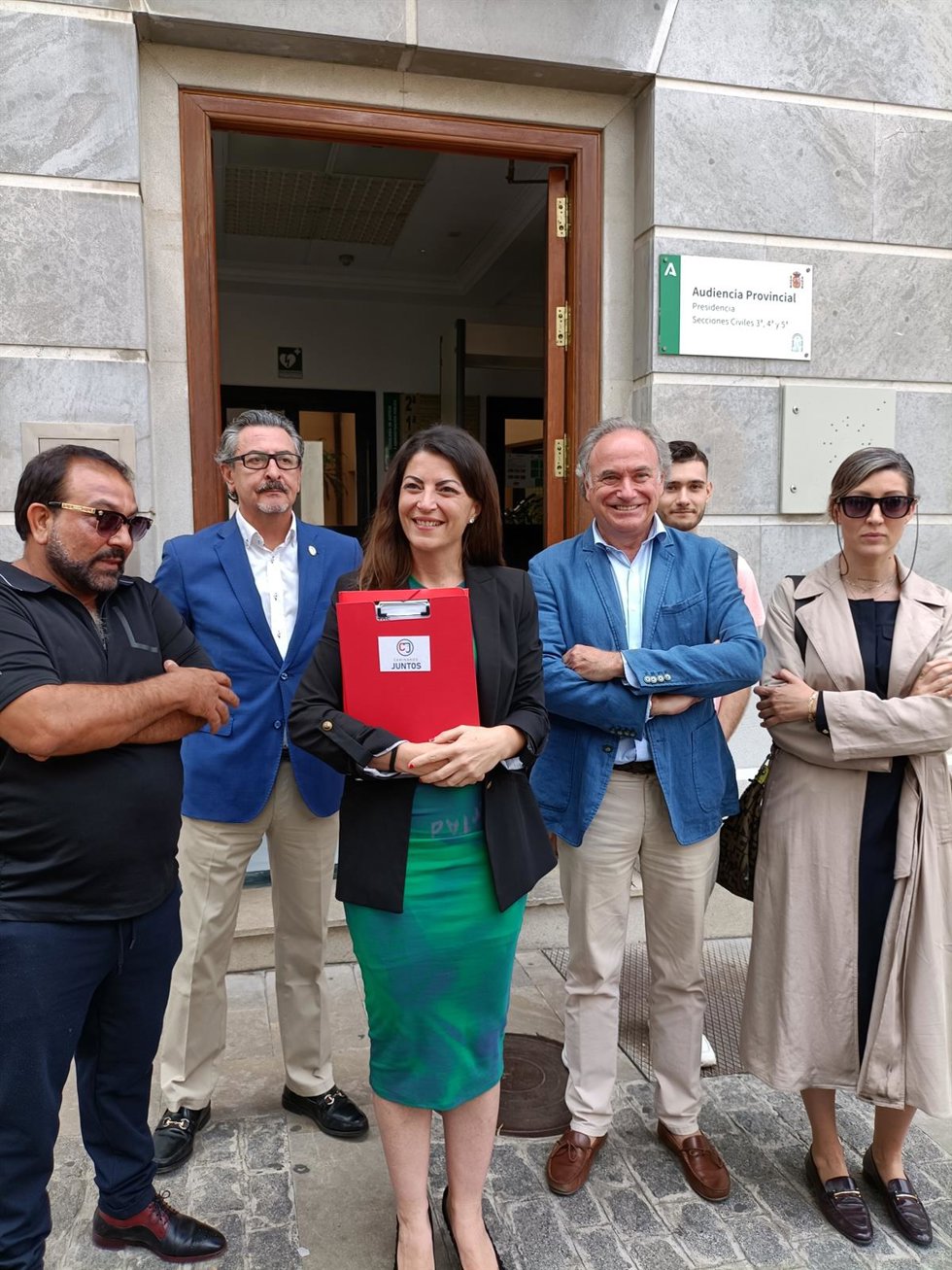 Macarena Olona durante la presentación de la candidatura de Caminando Juntos en Granada.
