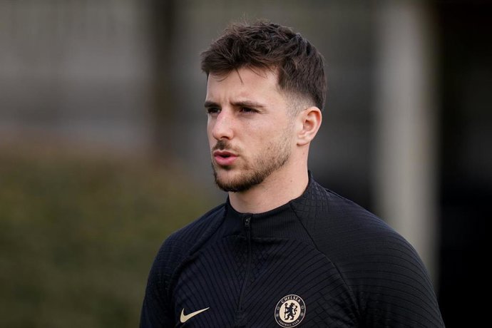 Archivo - Mason Mount durante un entrenamiento con el Chelsea.